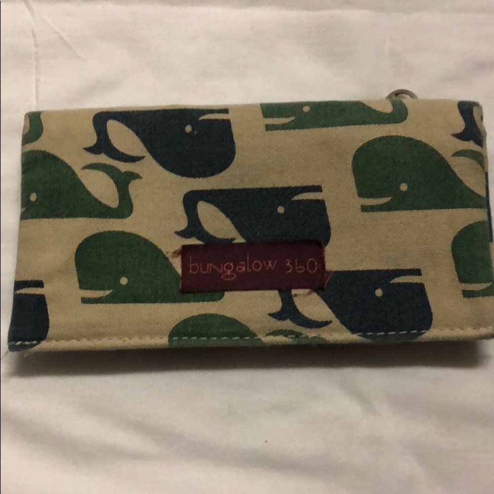 Bungalow 360 whale wallet